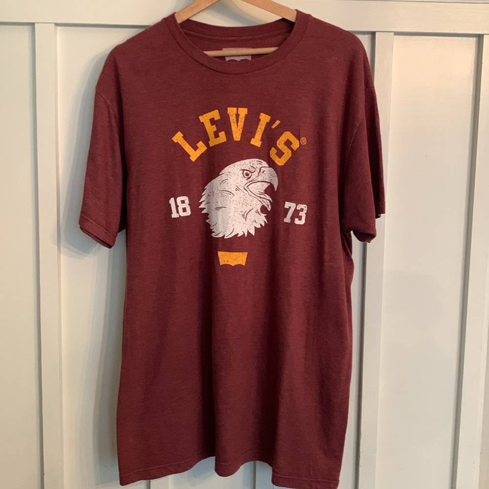 Authentic Levi’s Eagle head Distressed screen printed t-shirt